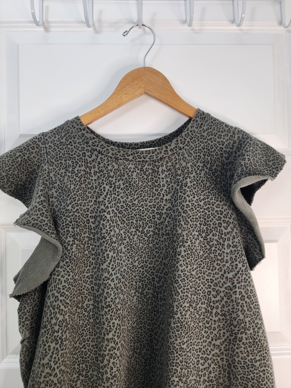 Anthropologie T.La Olive Leopard Ruffle Sleeve Tank - Picture 3 of 5